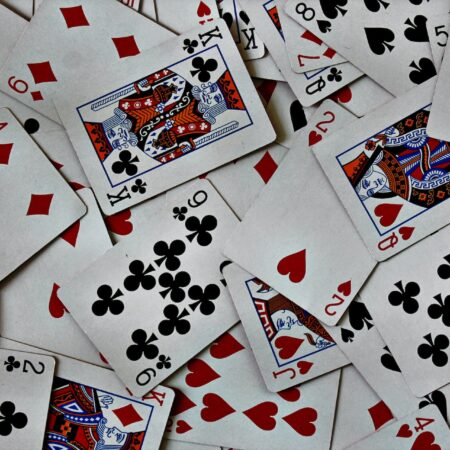 Strategien für Live-Poker-Turniere und wie man gewinnt